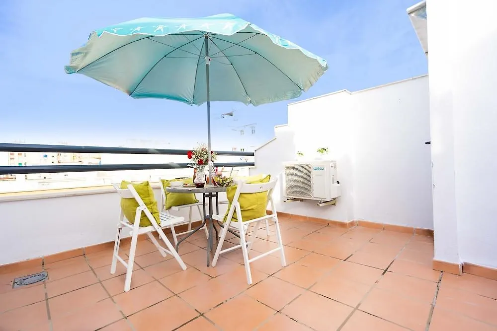 Holidays2Malaga Juan De Mena Apartments 3*, Малага Испания